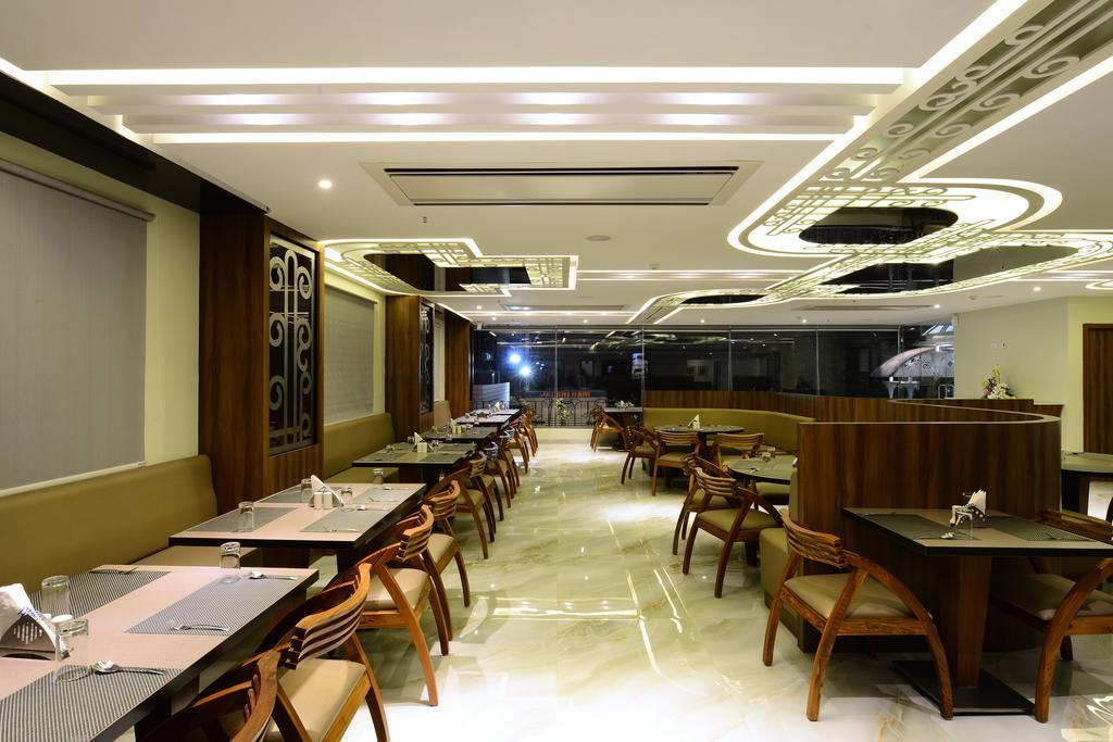 Taj Mahal Hotel Hyderabad Exterior photo