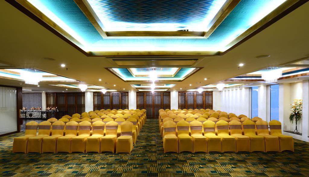 Taj Mahal Hotel Hyderabad Exterior photo