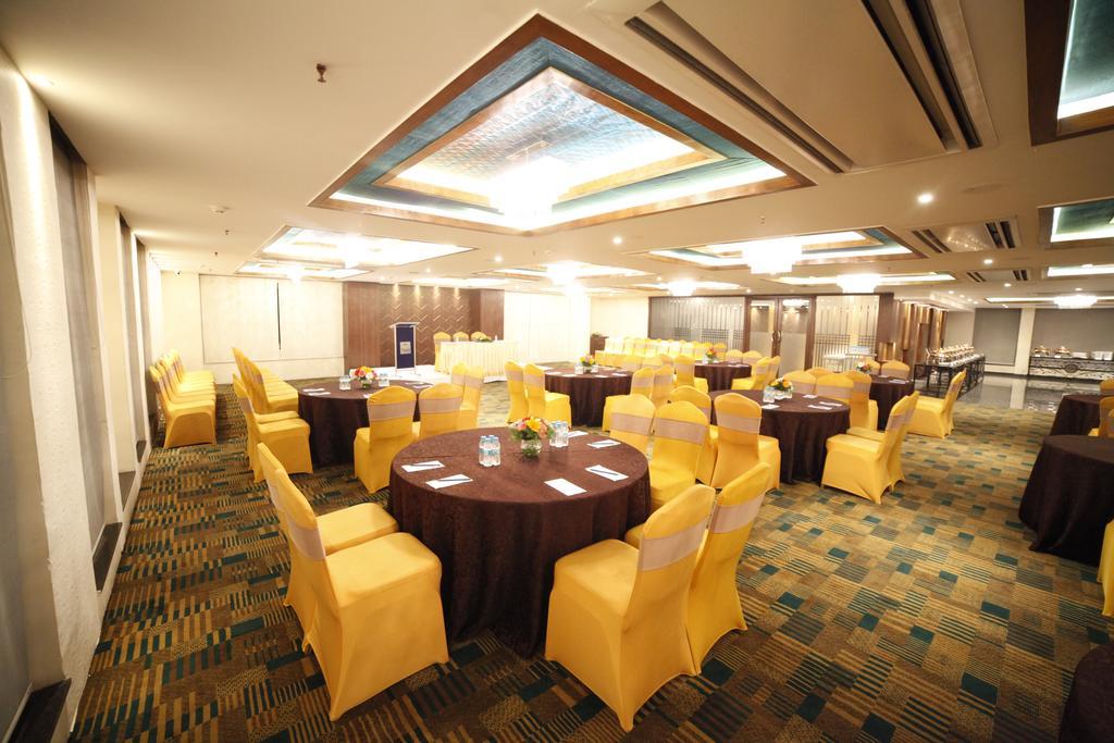 Taj Mahal Hotel Hyderabad Exterior photo